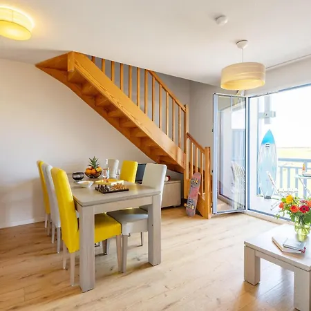 Apartment Seaside Retreat Near The Casino